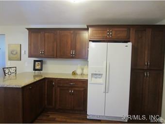 220 West County Road Jerseyville, IL 62052 - Photo 2 of 24 Gallery Image 2