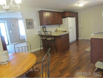 220 West County Road Jerseyville, IL 62052 - Photo 7 of 24 Gallery Image 7