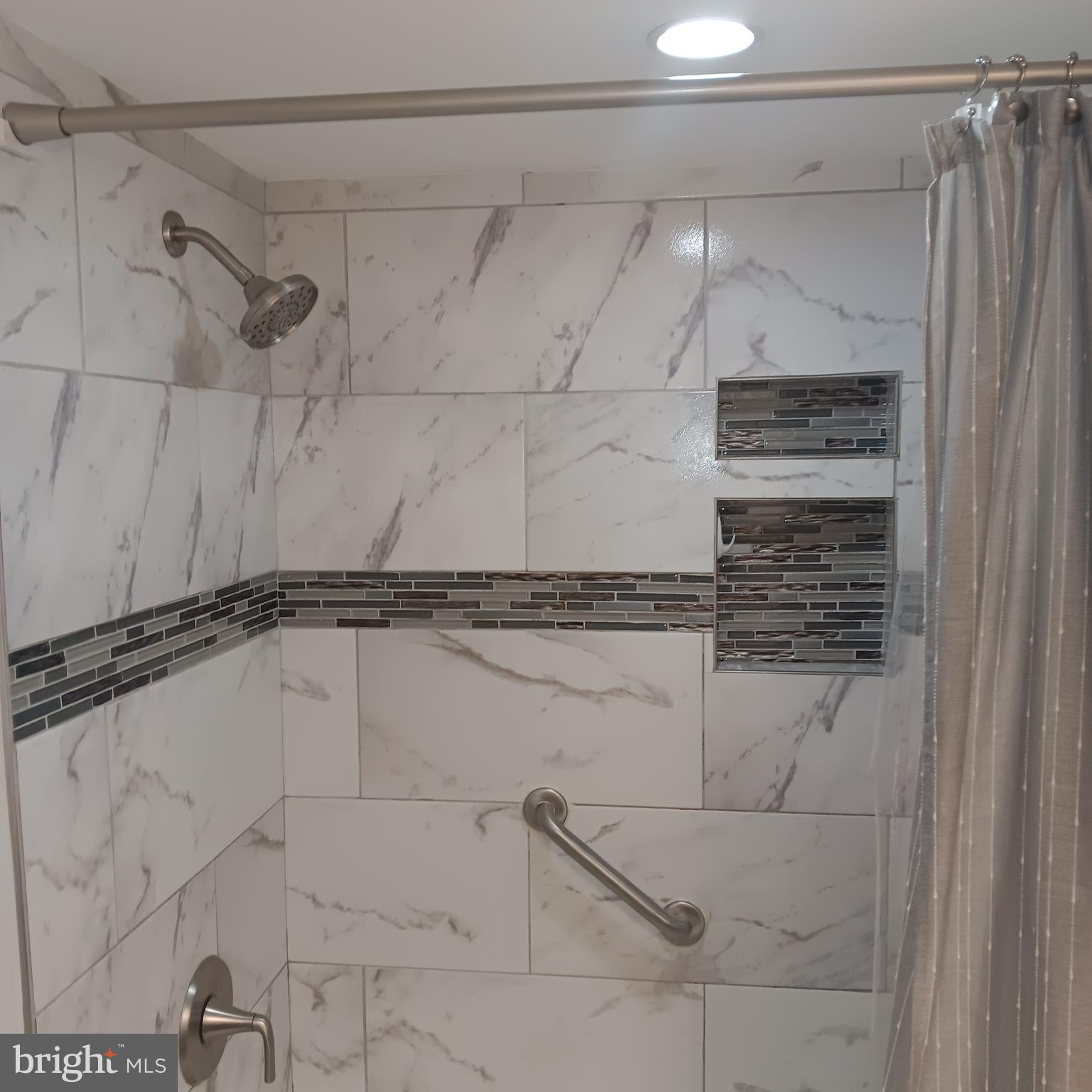 1825 Addison Road South District Heights, MD 20747 - Photo 17 of 40