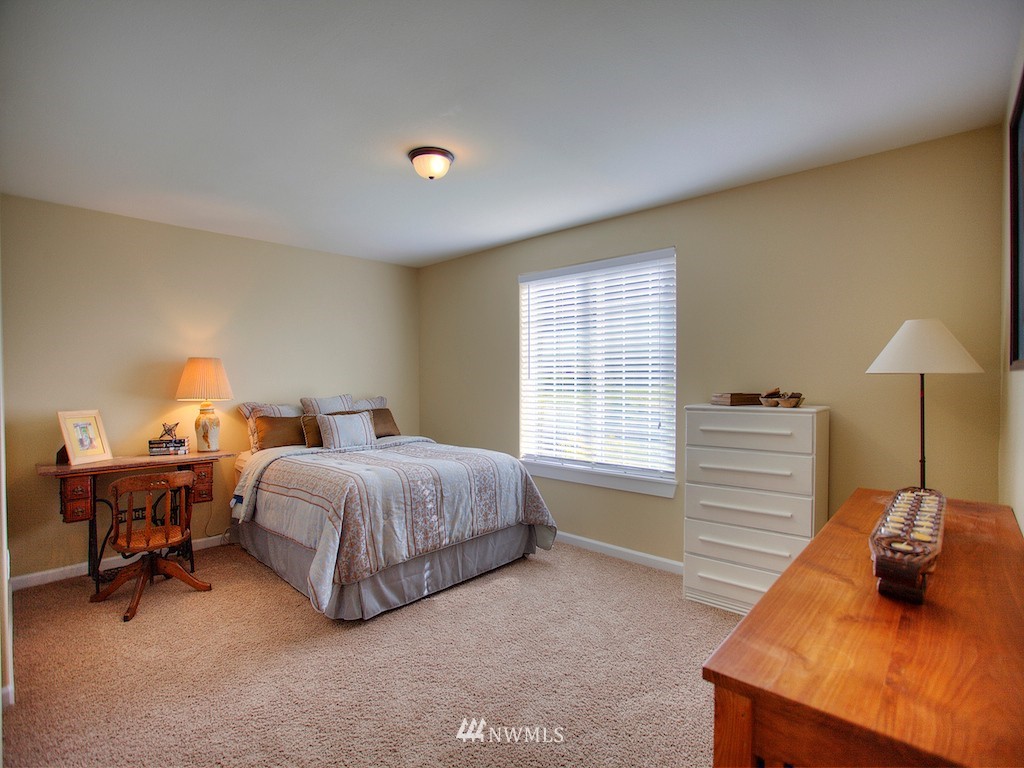 11661 Southeast Black Road Olalla, WA 98359 - Photo 14 of 22 Gallery Image 14