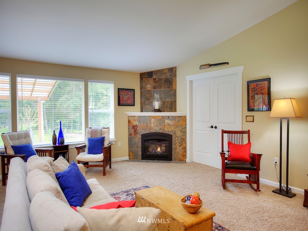 11661 Southeast Black Road Olalla, WA 98359 - Photo 7 of 22 Gallery Image 7