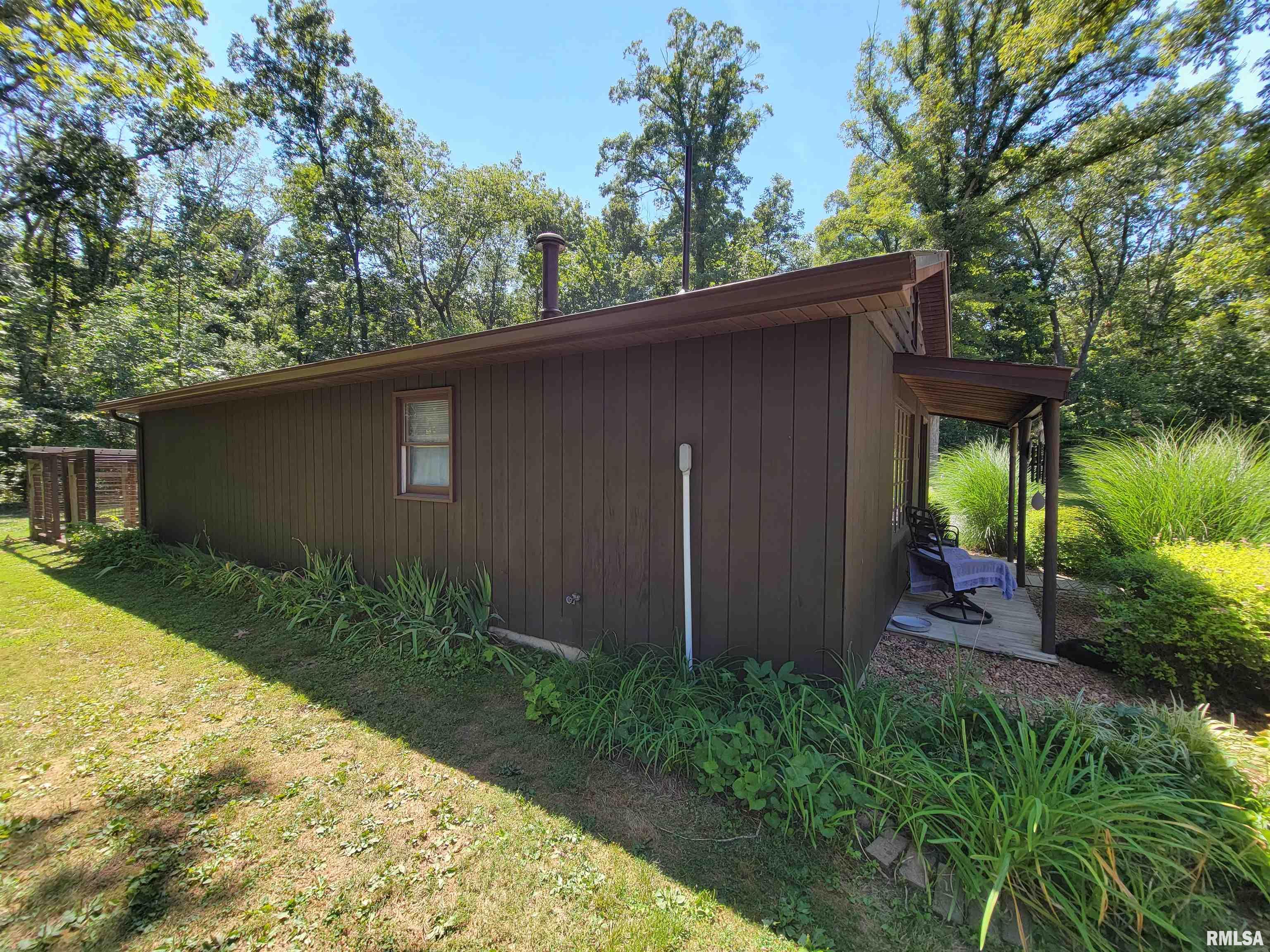 96 Forest Drive Flora, IL 62839 - Photo 17 of 89