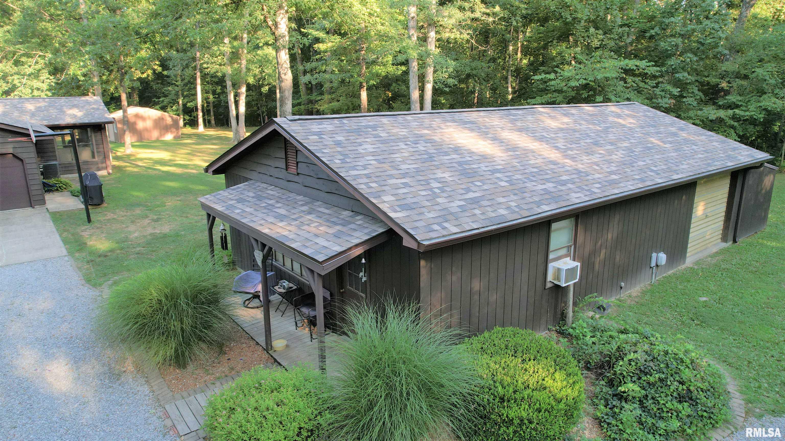 96 Forest Drive Flora, IL 62839 - Photo 5 of 89