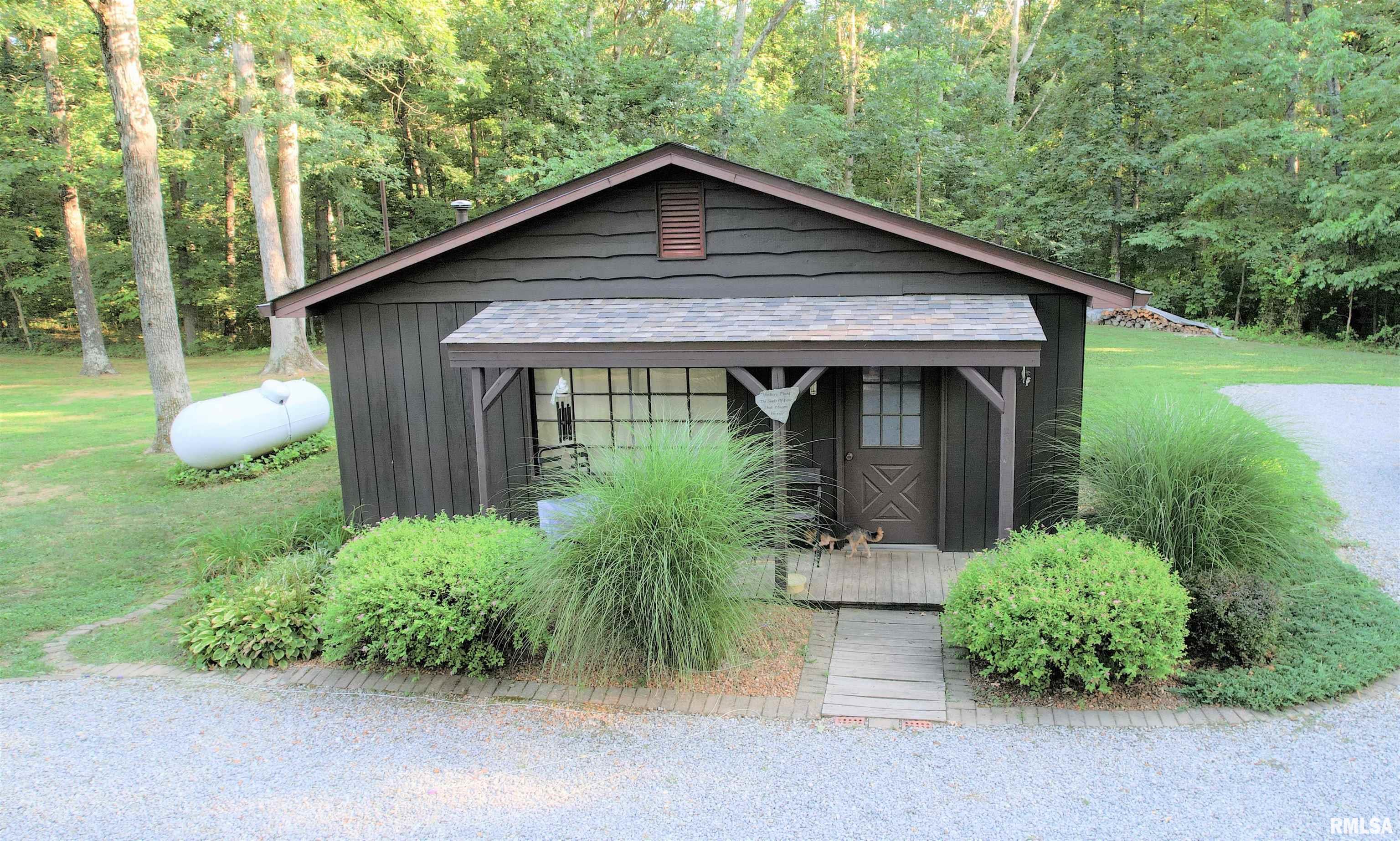 96 Forest Drive Flora, IL 62839 - Photo 6 of 89