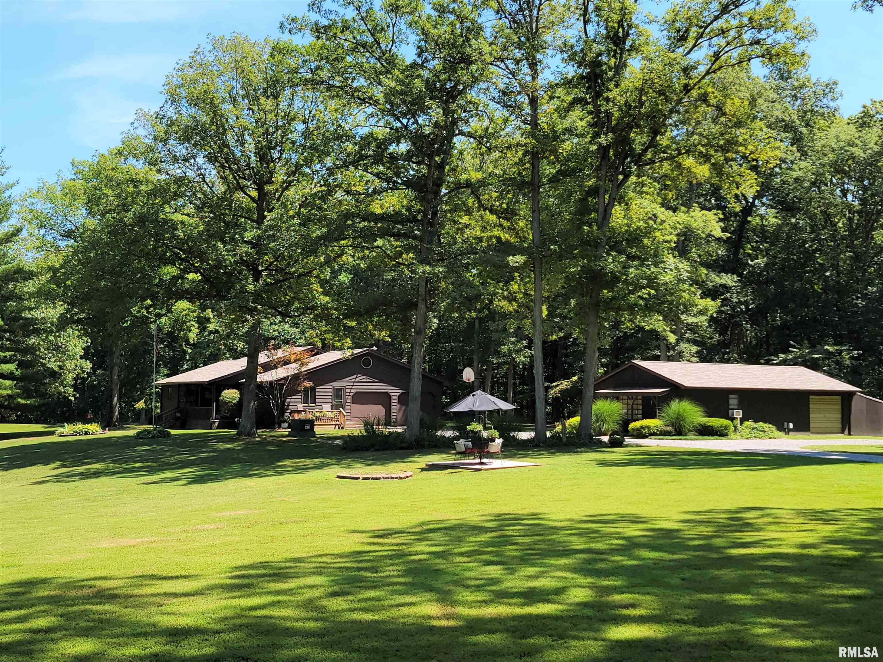 96 Forest Drive Flora, IL 62839 - Photo 10 of 89