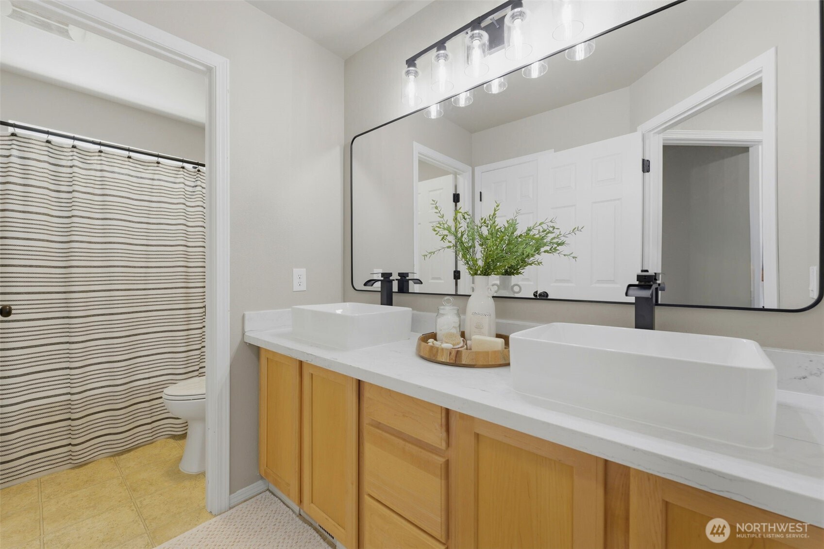 19215 25th Avenue Southeast Bothell, WA 98012 - Photo 33 of 39