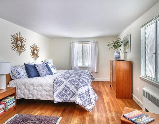 7 Oak Knoll Road Lincoln, MA 01773 - Photo 16 of 25 Gallery Image 16