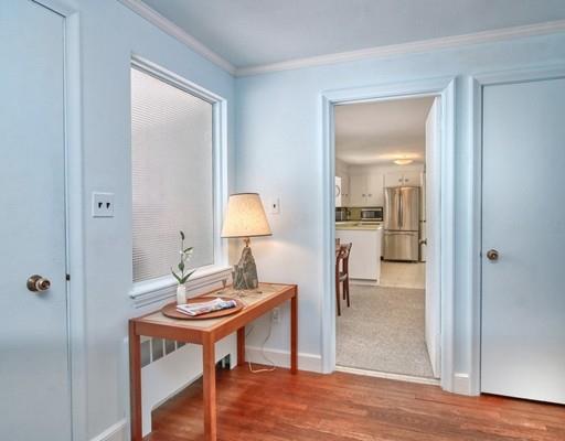 7 Oak Knoll Road Lincoln, MA 01773 - Photo 6 of 25 Gallery Image 6