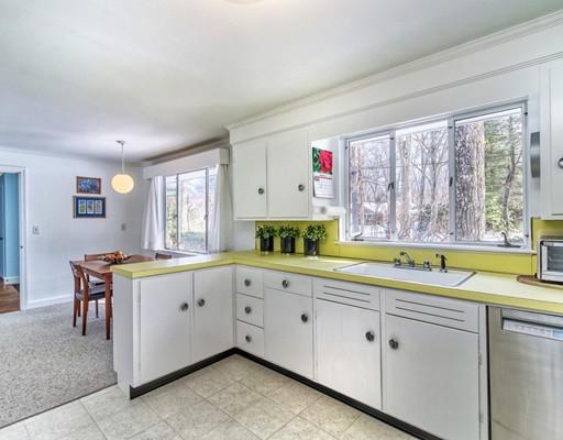 7 Oak Knoll Road Lincoln, MA 01773 - Photo 8 of 25 Gallery Image 8