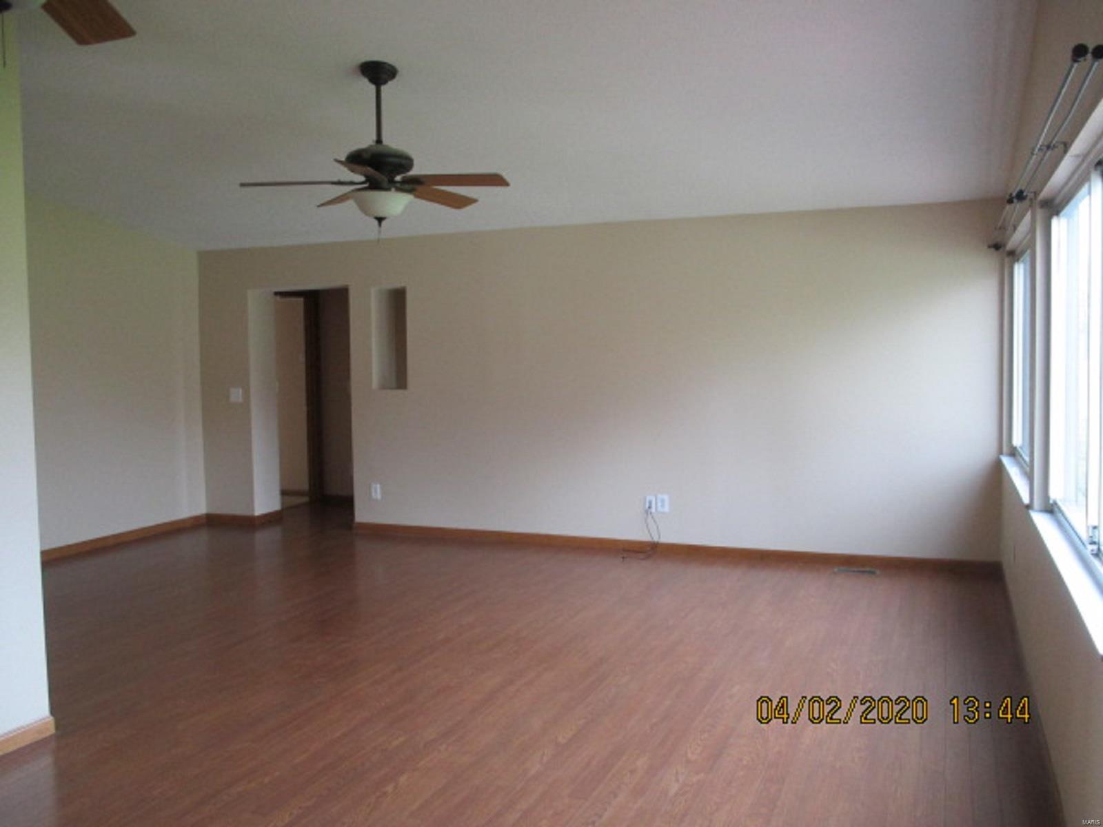 4048 Yann Road Marine, IL 62061 - Photo 3 of 17