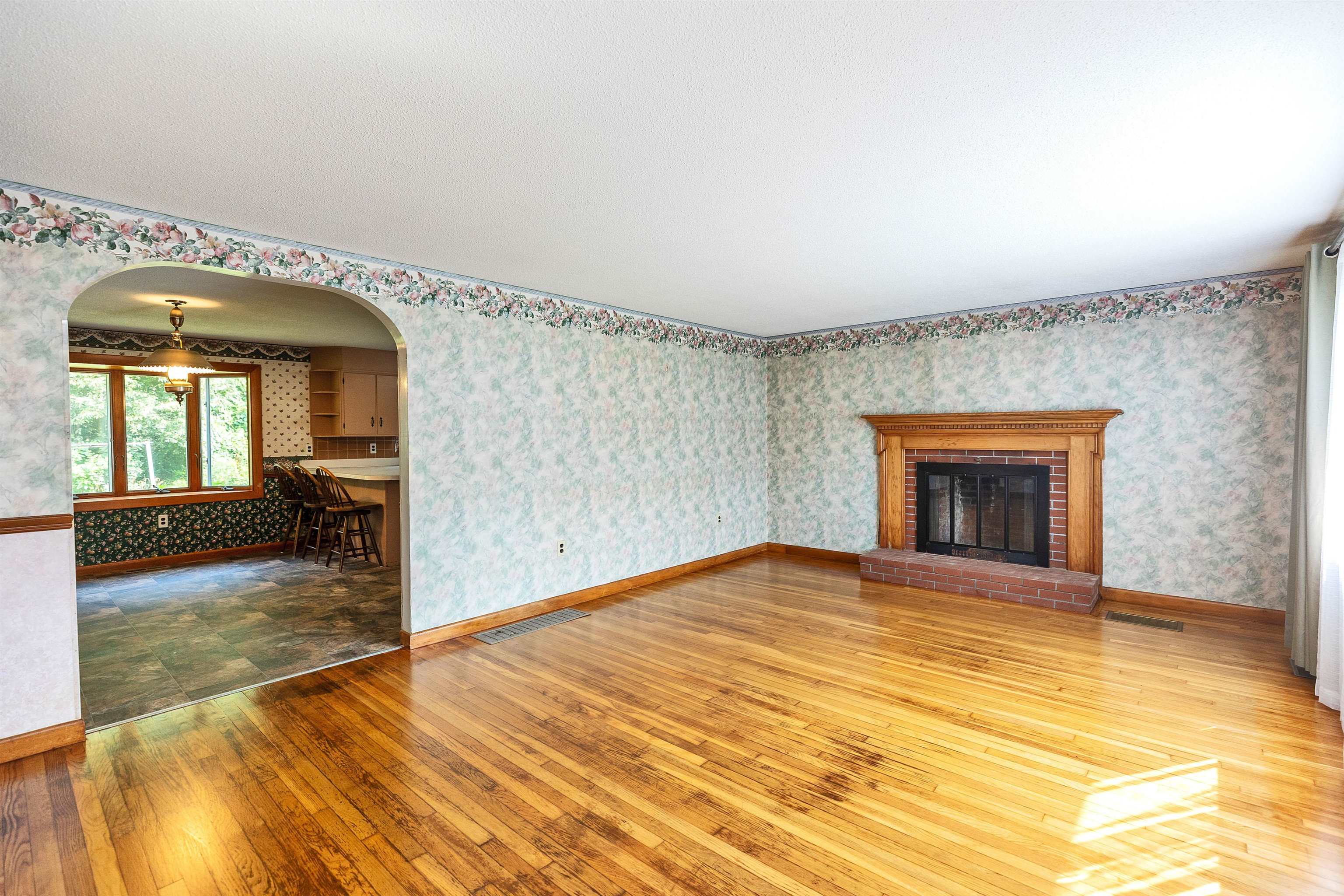 58 Francestown Road Bennington, NH 03442 - Photo 3 of 57 Gallery Image 3