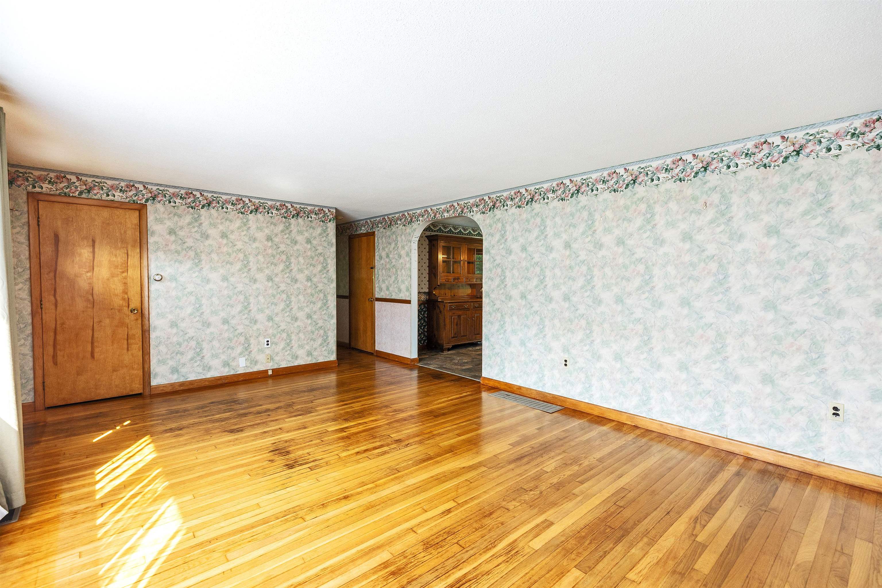 58 Francestown Road Bennington, NH 03442 - Photo 5 of 57 Gallery Image 5