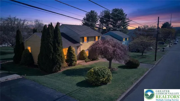 $334,900 | 813 Karoly Street, Freemansburg, PA 18017