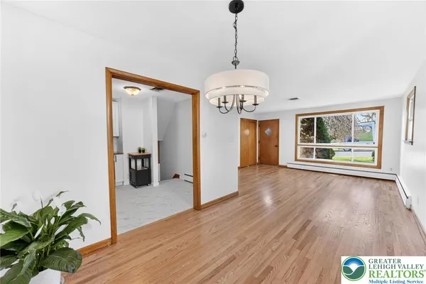 $334,900 | 813 Karoly Street, Freemansburg, PA 18017