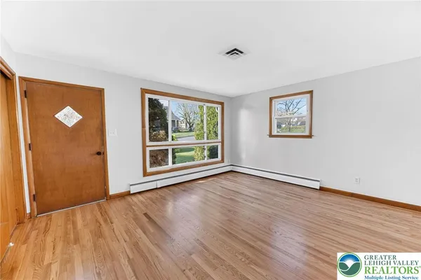 $334,900 | 813 Karoly Street, Freemansburg, PA 18017