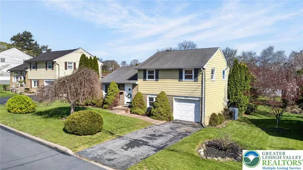 $334,900 | 813 Karoly Street, Freemansburg, PA 18017