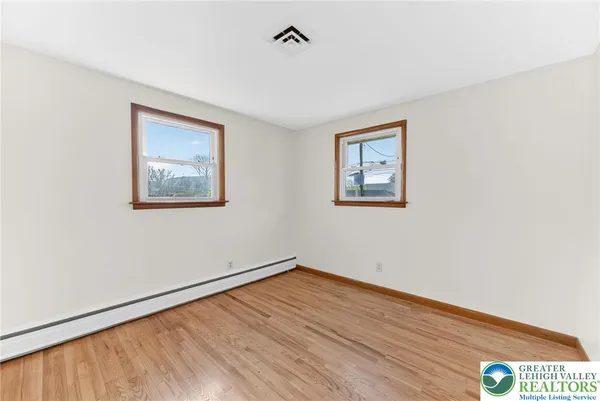 $334,900 | 813 Karoly Street, Freemansburg, PA 18017