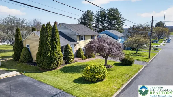 $334,900 | 813 Karoly Street, Freemansburg, PA 18017
