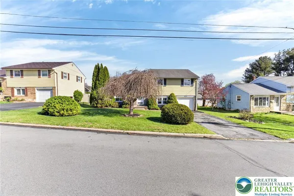 $334,900 | 813 Karoly Street, Freemansburg, PA 18017
