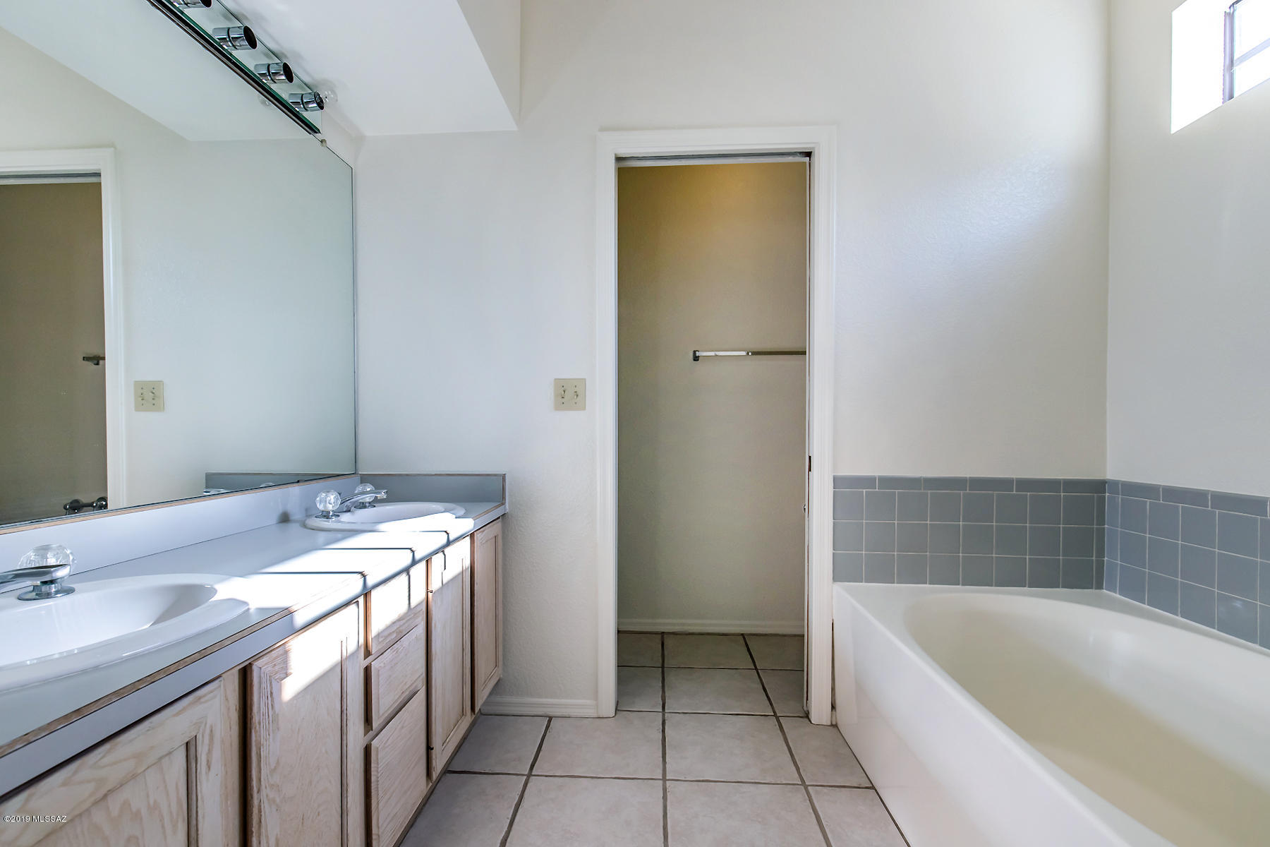 5263 North Mountain Terrace Road Tucson, AZ 85750 - Photo 20 of 26