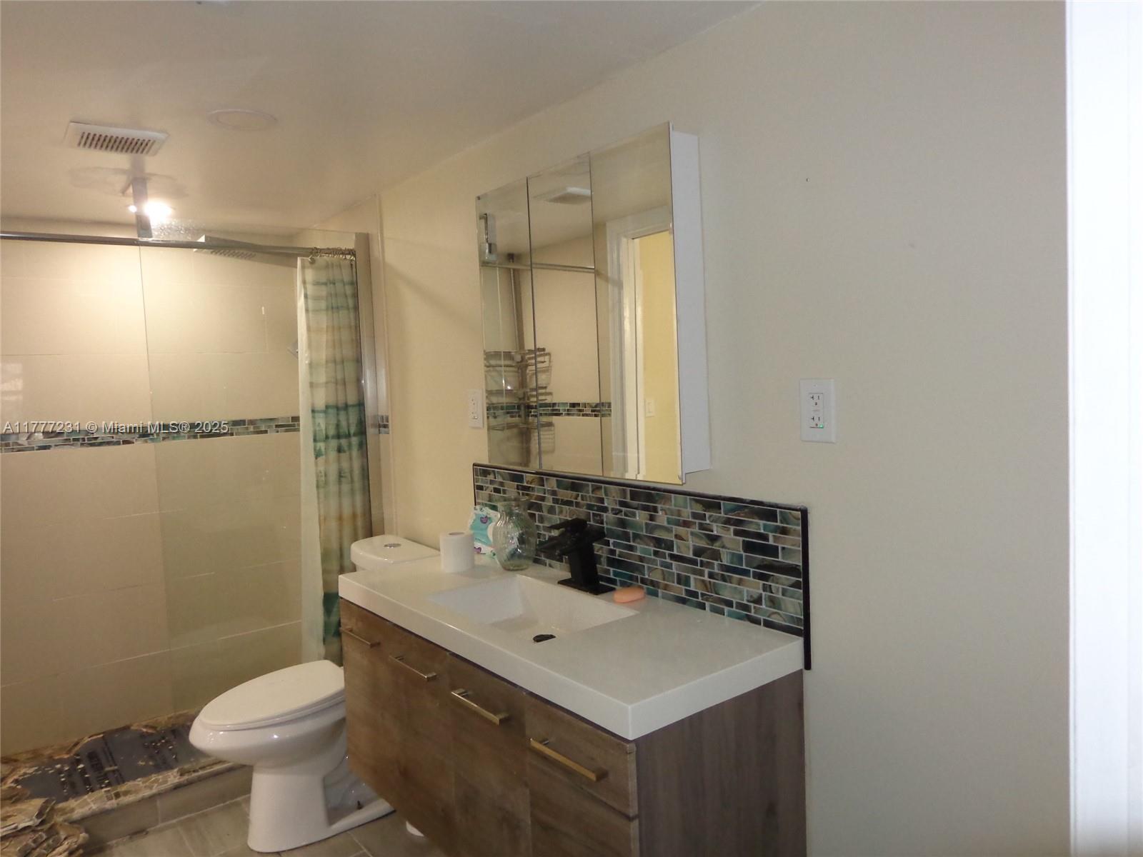 4172 Inverrary Drive, Unit 110 Lauderhill, FL 33319 - Photo 5 of 24