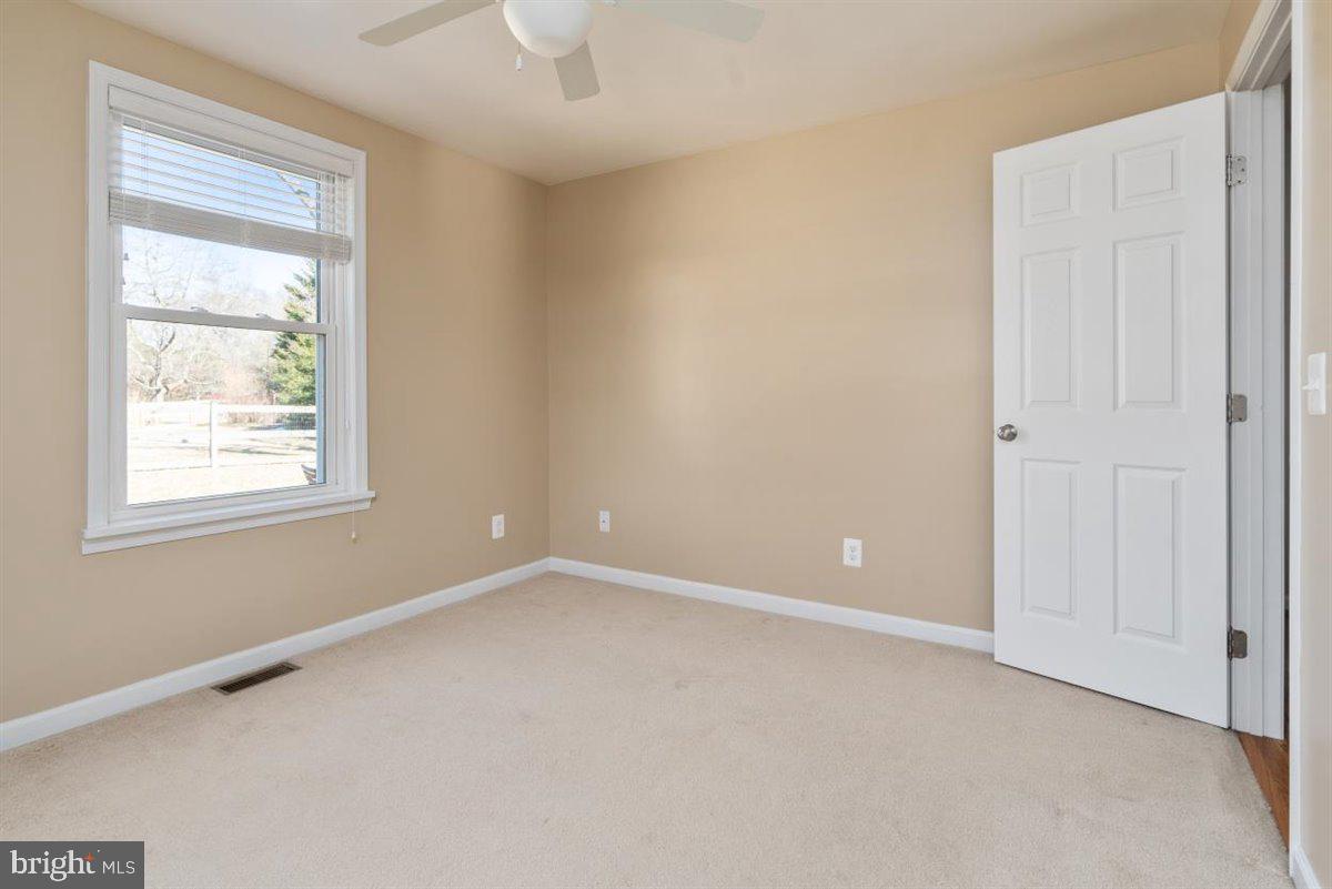 4552 Mountain Road Pasadena, MD 21122 - Photo 23 of 34 Gallery Image 23
