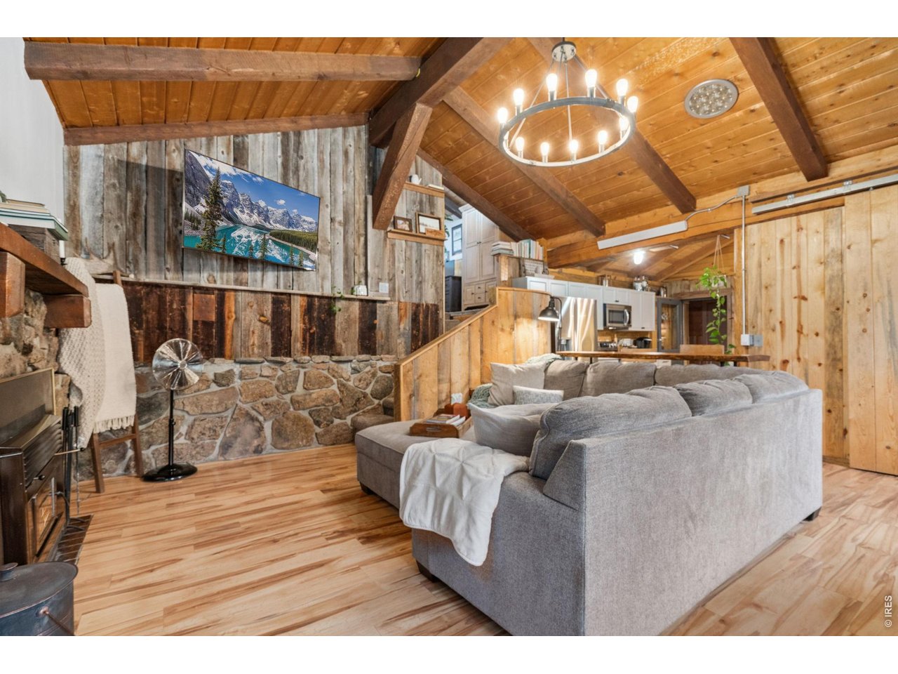 32224 Poudre Canyon Road Bellvue, CO 80512 - Photo 5 of 34