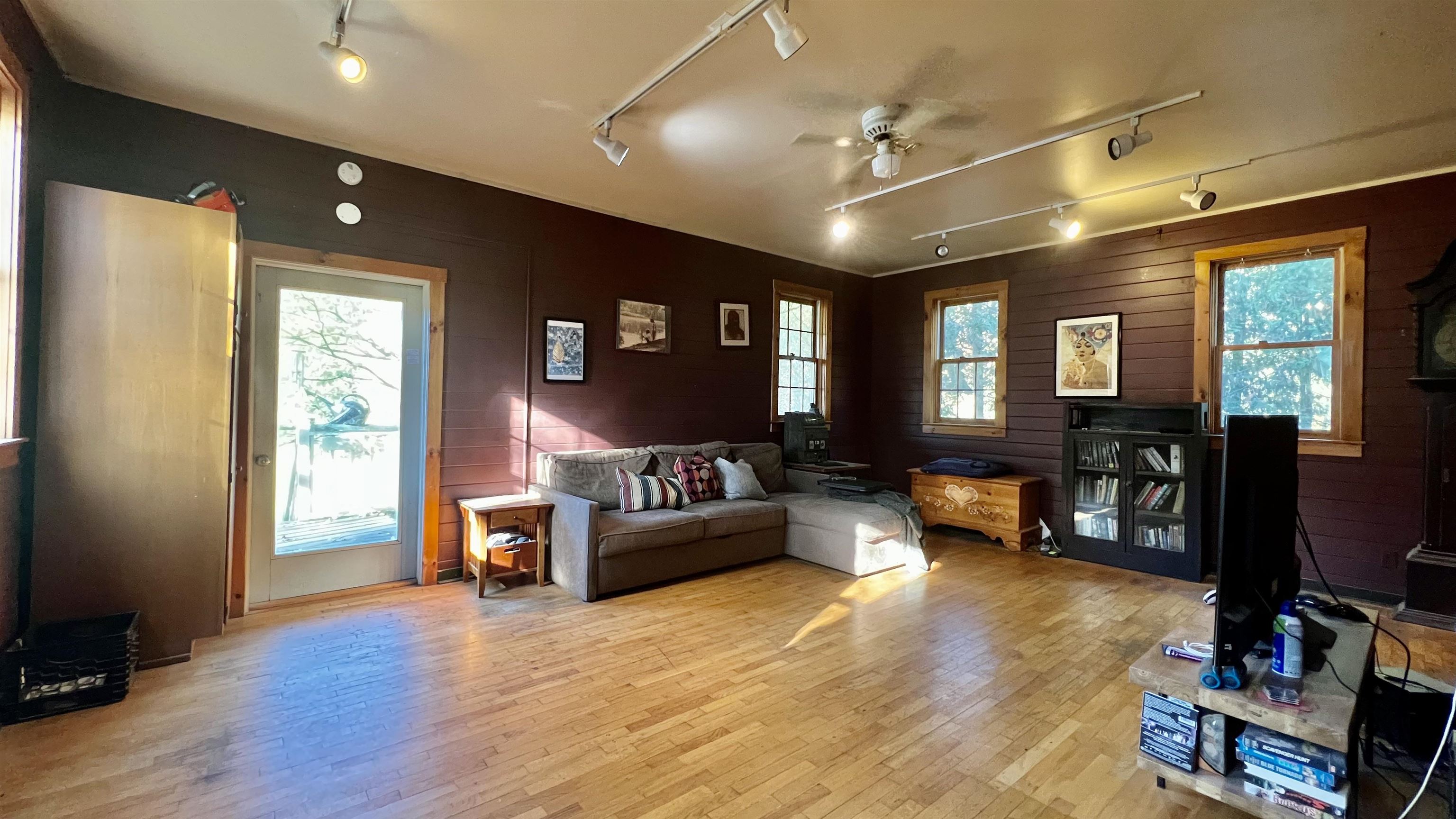 933 Highway 100C Johnson, VT 05656 - Photo 10 of 39