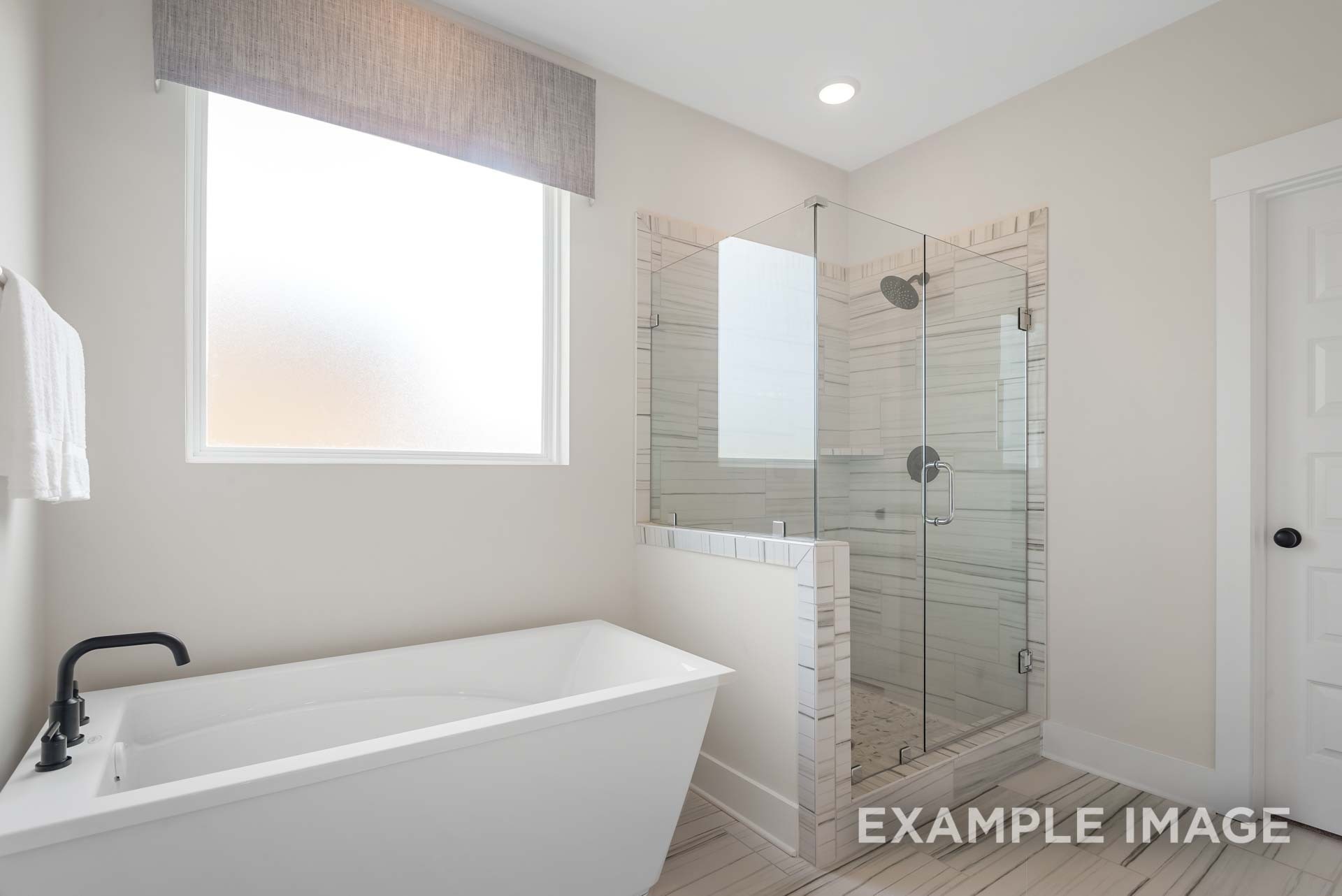 2882 Barnwood Road Gallatin, TN 37066 - Photo 26 of 99 a bathroom with a bathtub and shower