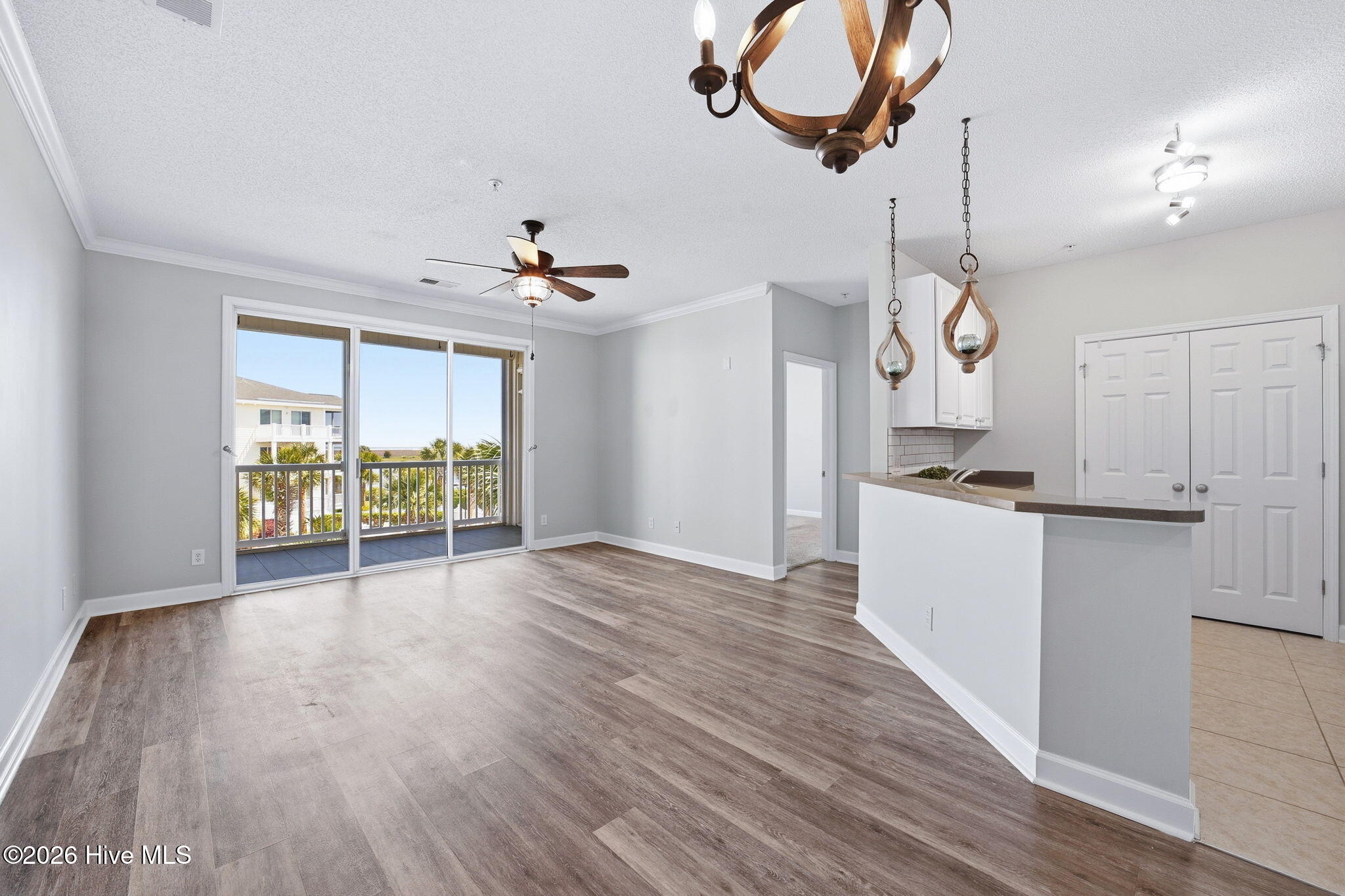 1135 Park Road Southwest, Unit 1203 Sunset Beach, NC 28468 - Photo 34 of 44 33-web-or-mls-CZ9A2951-Edited