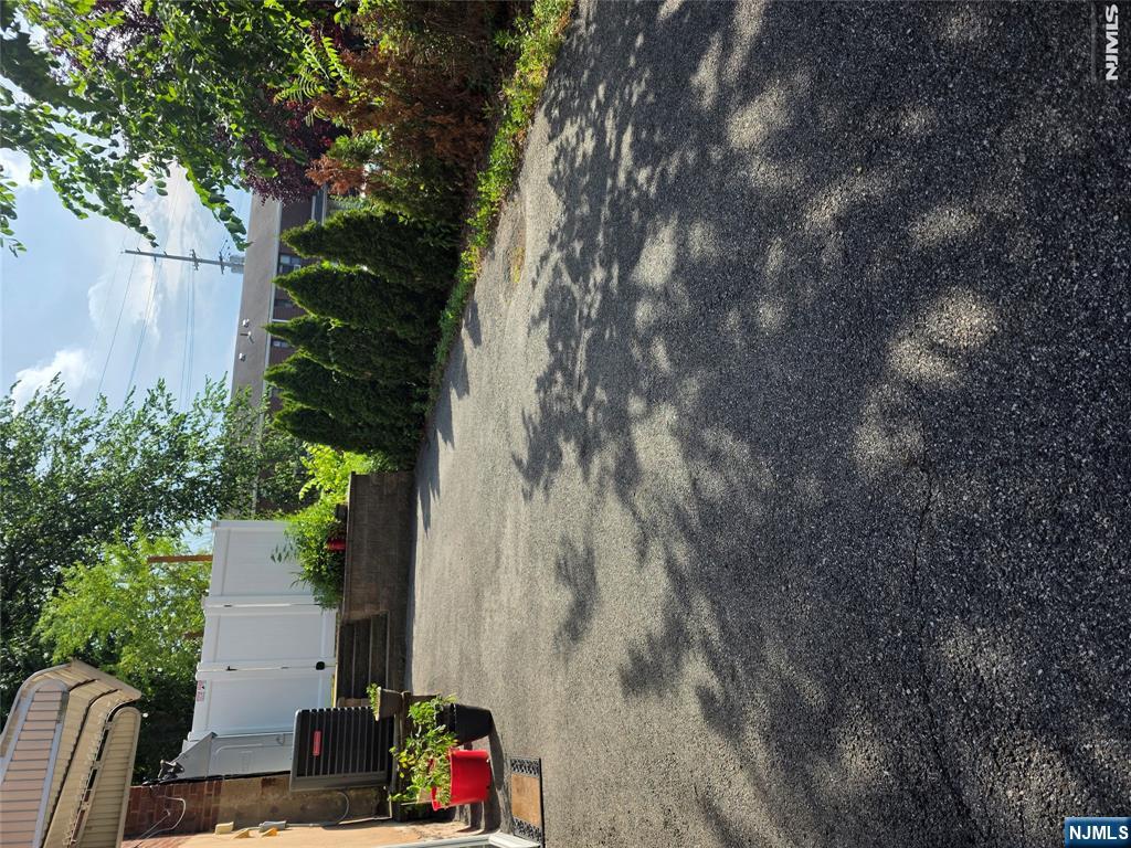 433 Thompson Street Hackensack, NJ 07601 - Photo 13 of 13