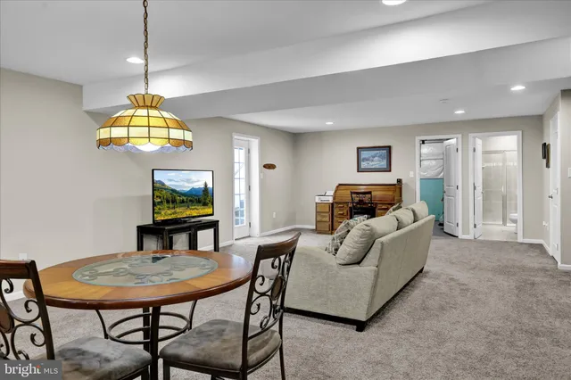 $729,000 | 30 Huntsville Drive, Gilbertsville, PA 19525