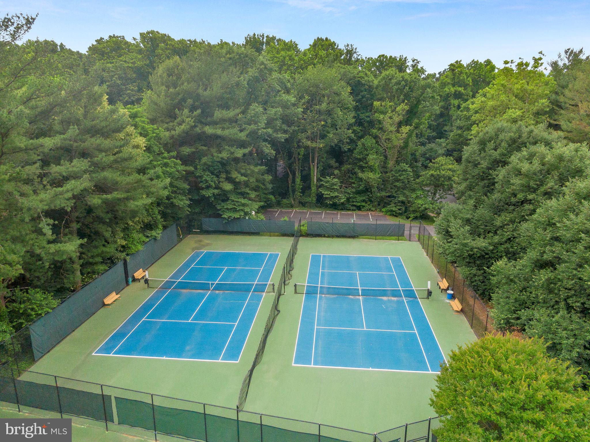 11908 Fieldthorn Court Reston, VA 20194 - Photo 45 of 47 Enjoy tennis and pickleball courts