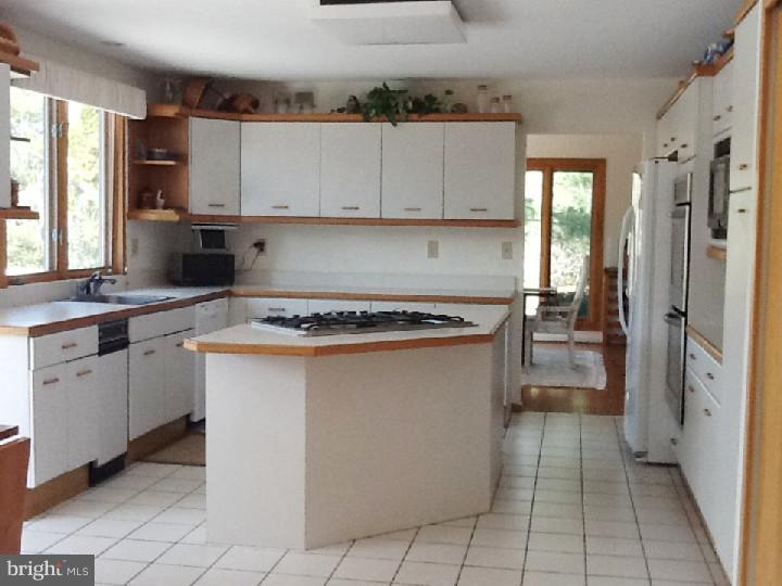 299 Tom Brown Road Moorestown, NJ 08057 - Photo 11 of 25