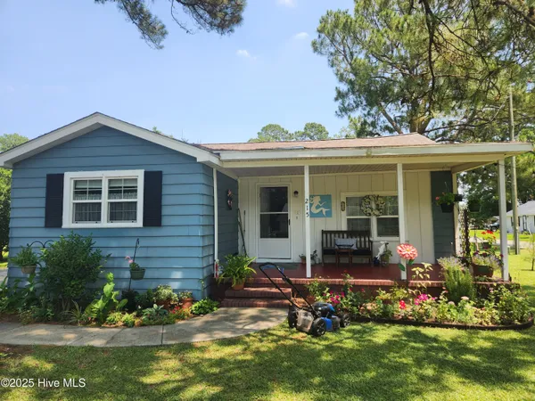 $93,000 | 215 South Lee Avenue, Beulaville, NC 28518