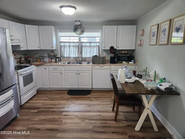 $120,000 | 215 South Lee Avenue, Beulaville, NC 28518