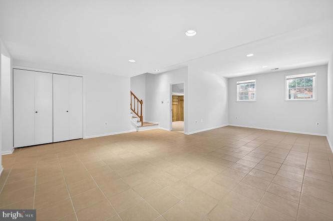4867 Carriagepark Road Fairfax, VA 22032 - Photo 23 of 27 Gallery Image 23