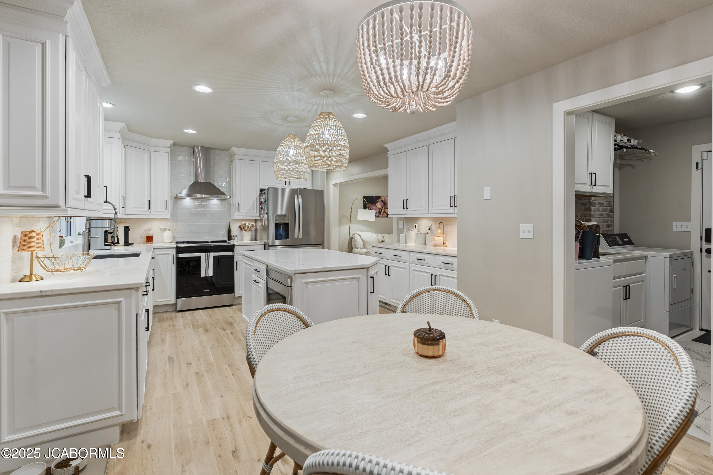 732 Hobbs Road Jefferson City, MO 65109 - Photo 10 of 42 A7_08163