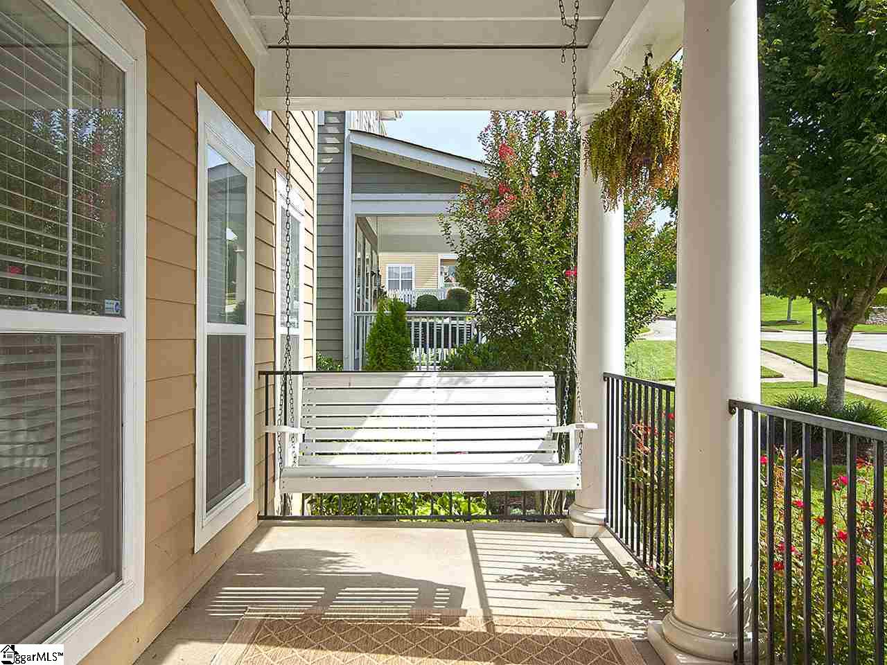 302 Ridenour Avenue Greenville, SC 29617 - Photo 4 of 32 Gallery Image 4