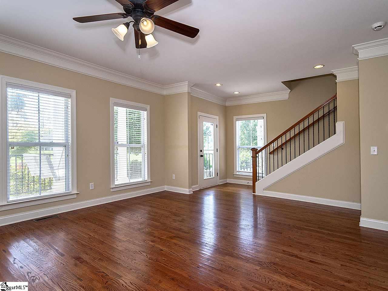 302 Ridenour Avenue Greenville, SC 29617 - Photo 5 of 32 Gallery Image 5