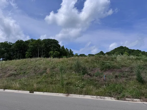$107,500 | Lot 38 Madison Heights Drive, Onalaska, WI 54650