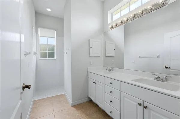 $299,900 | 1622 Monarch Drive, Unit 1622, Venice, FL 34293