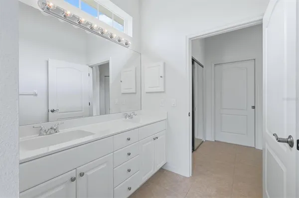 $299,900 | 1622 Monarch Drive, Unit 1622, Venice, FL 34293