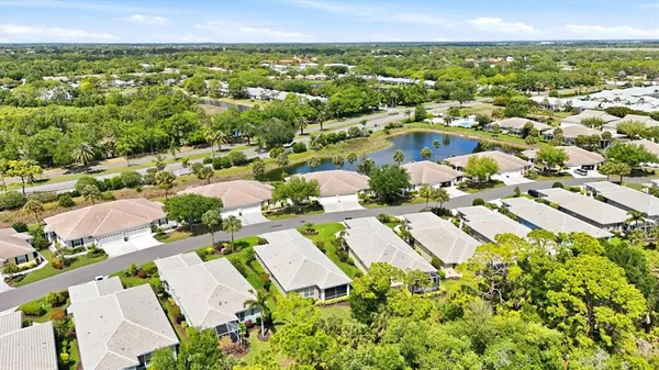 $299,900 | 1622 Monarch Drive, Unit 1622, Venice, FL 34293