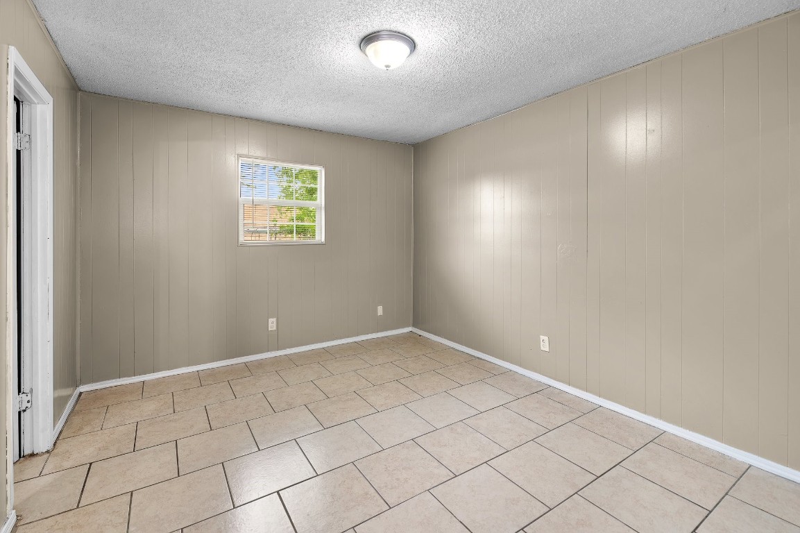 1611 Jones Street, Unit 5 Taylor, TX 76574 - Photo 19 of 20