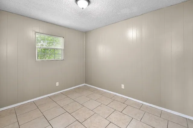 $1,150 | 1611 Jones Street, Unit 5, Taylor, TX 76574