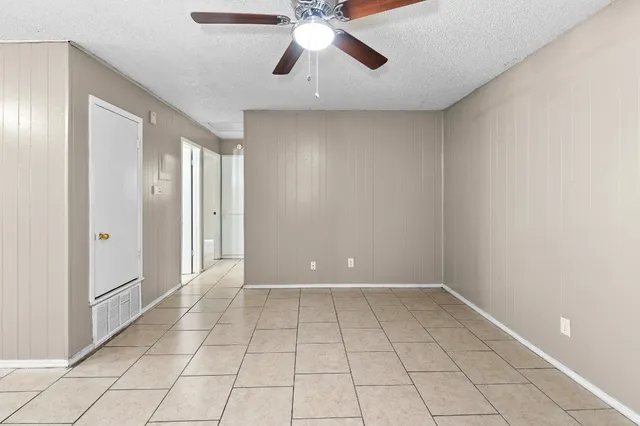 $1,150 | 1611 Jones Street, Unit 5, Taylor, TX 76574