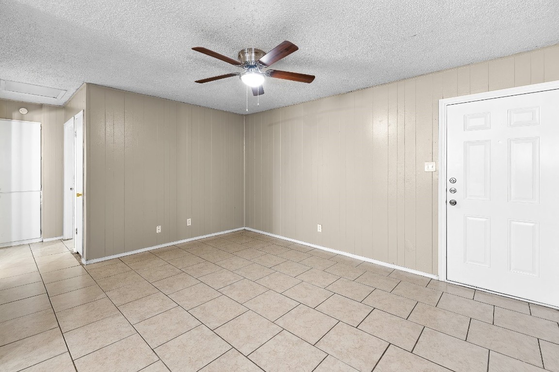 1611 Jones Street, Unit 5 Taylor, TX 76574 - Photo 6 of 20