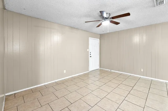 $1,150 | 1611 Jones Street, Unit 5, Taylor, TX 76574
