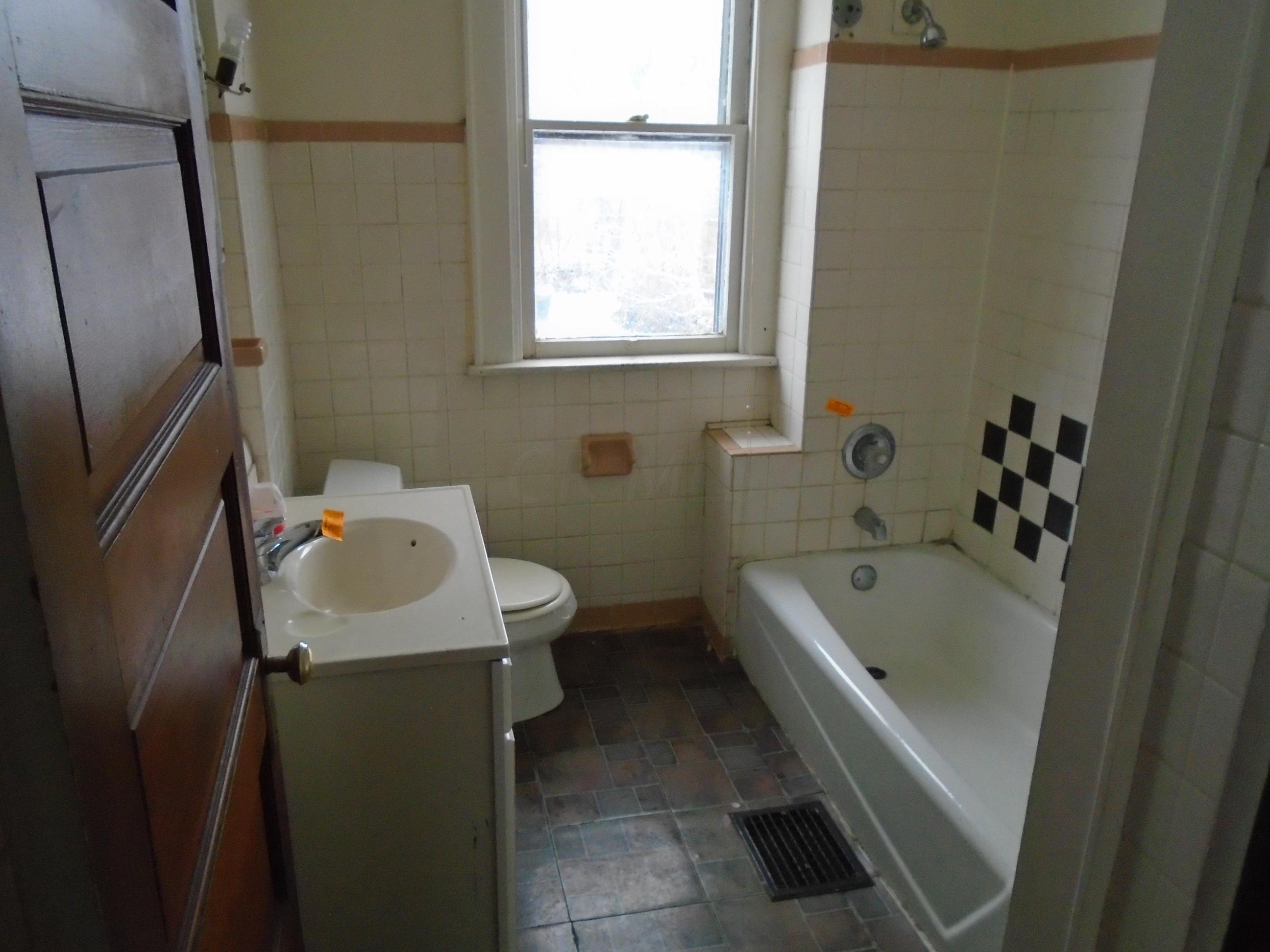 772 Berkeley Road Columbus, OH 43205 - Photo 9 of 10 Gallery Image 9